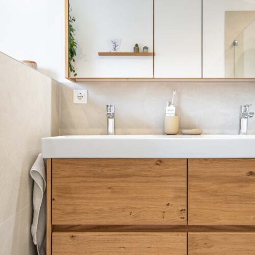 Badezimmerschrank Eiche